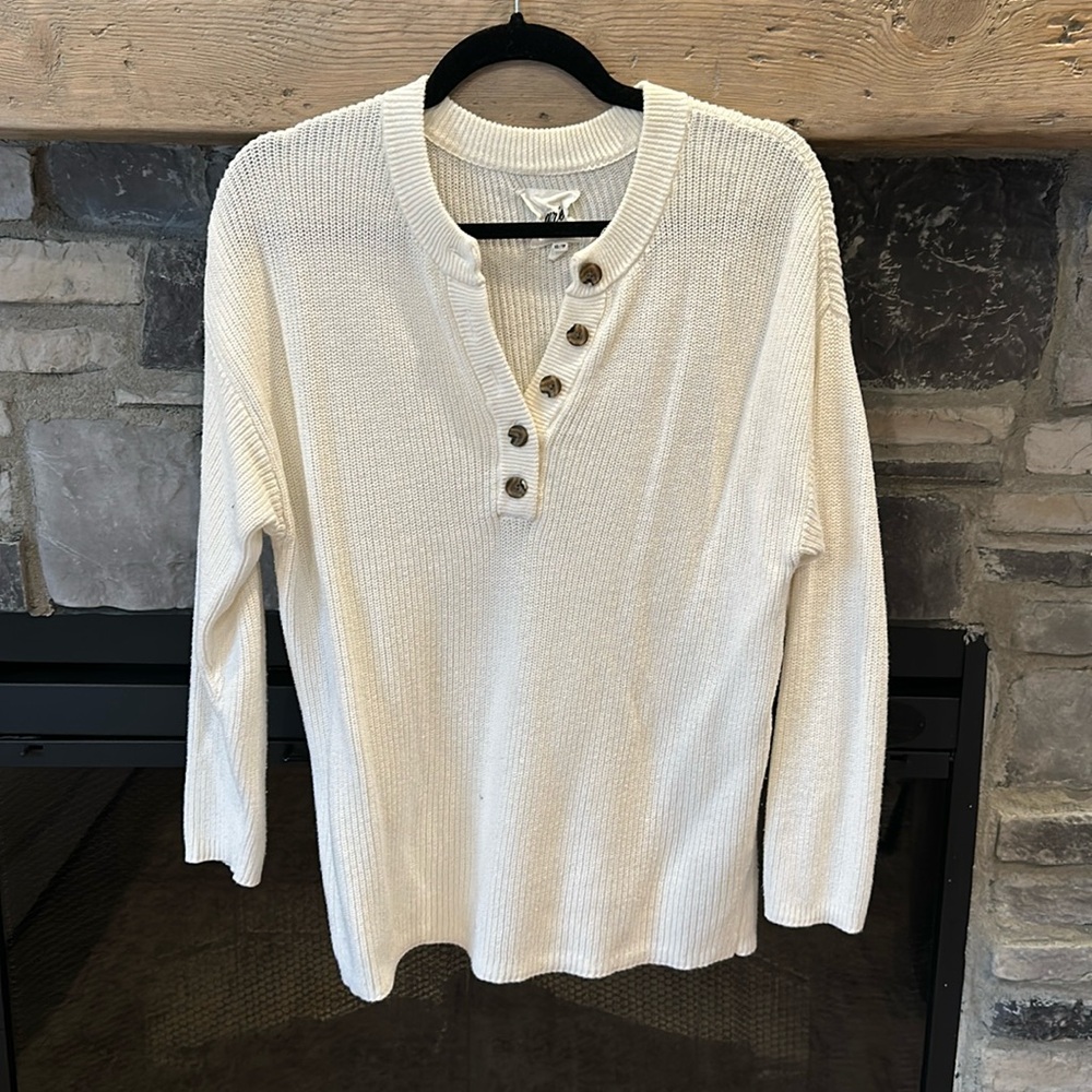 Aerie ribbed cream sweater with buttons. Perfect condition!